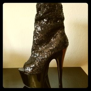 Pleaser 6in platform sequin and chrome heels
